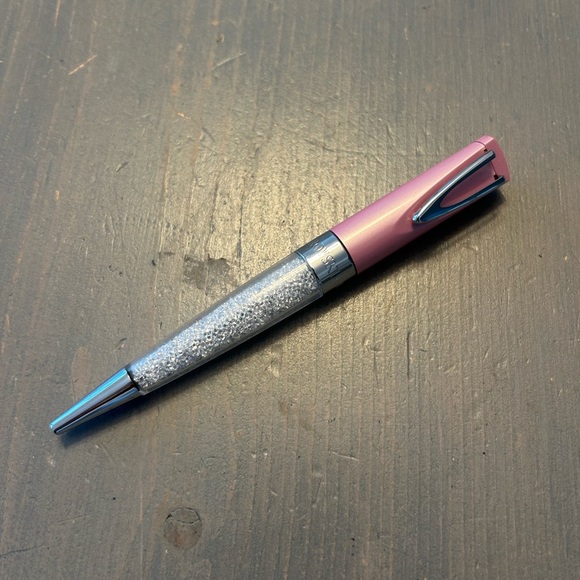 Swarovski crystal pen 💕 - Picture 3 of 4